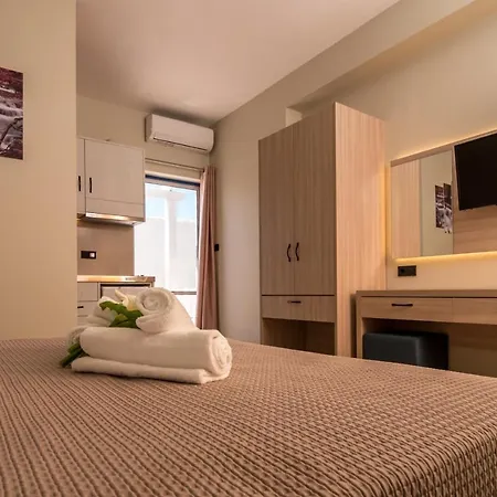 Libyan Sunrise Aparthotel Palaiochora